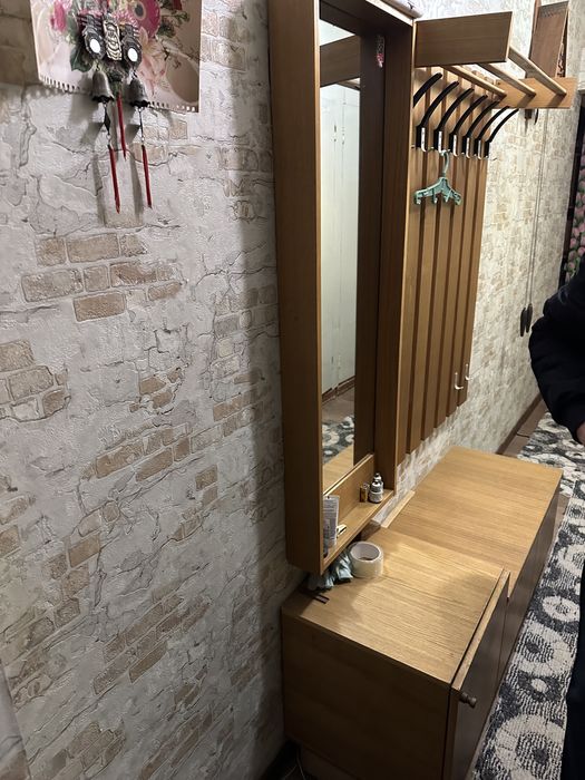 Продам 3х  комнатную квартиру Гвардейцев широнинцев 49