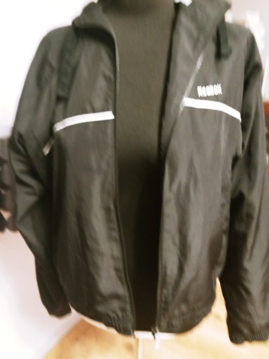 Kurtka czarna meska reebok M wiateowka