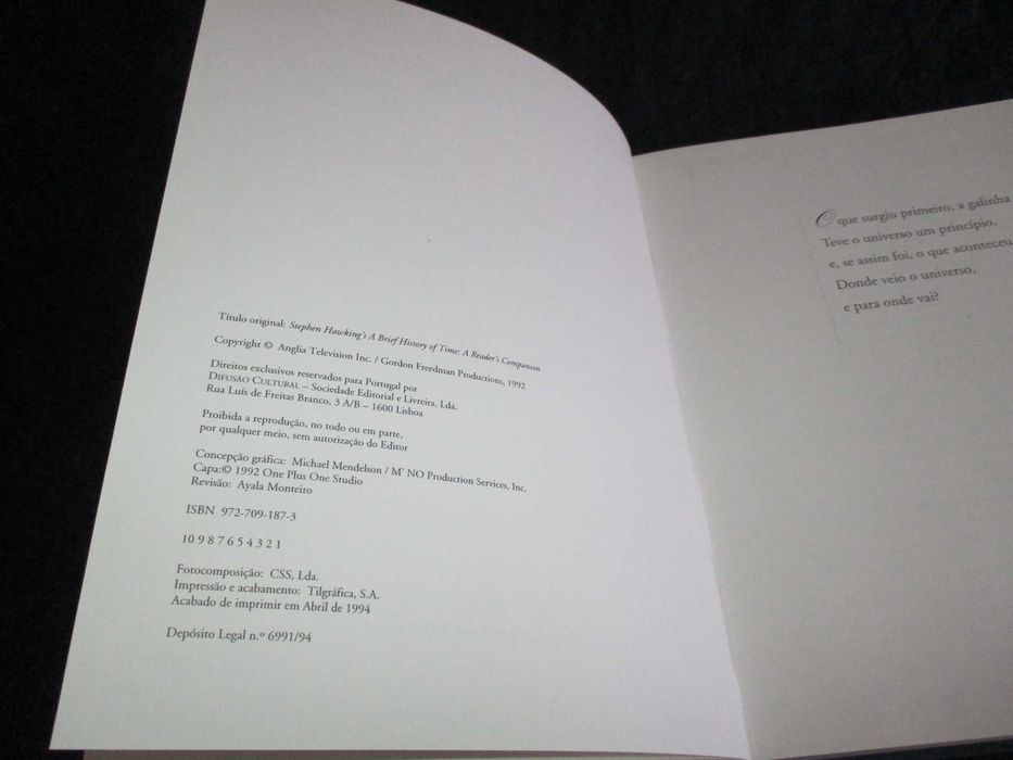 Livro O Universo de Stephen Hawking 1ª edição