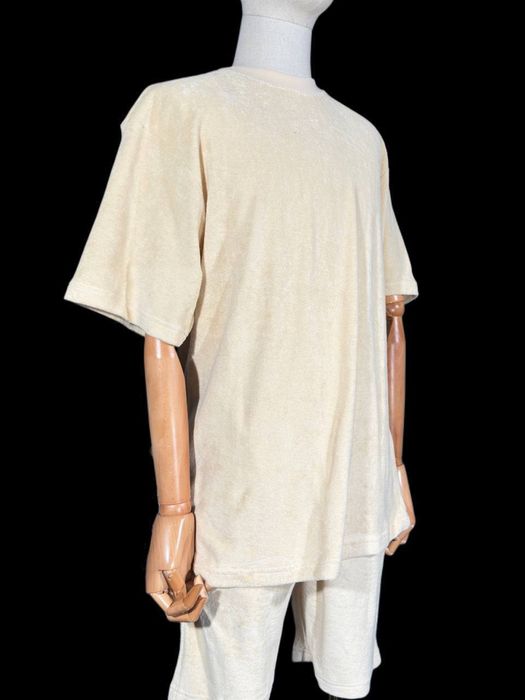 Чоловічий костюм burberry з шортами