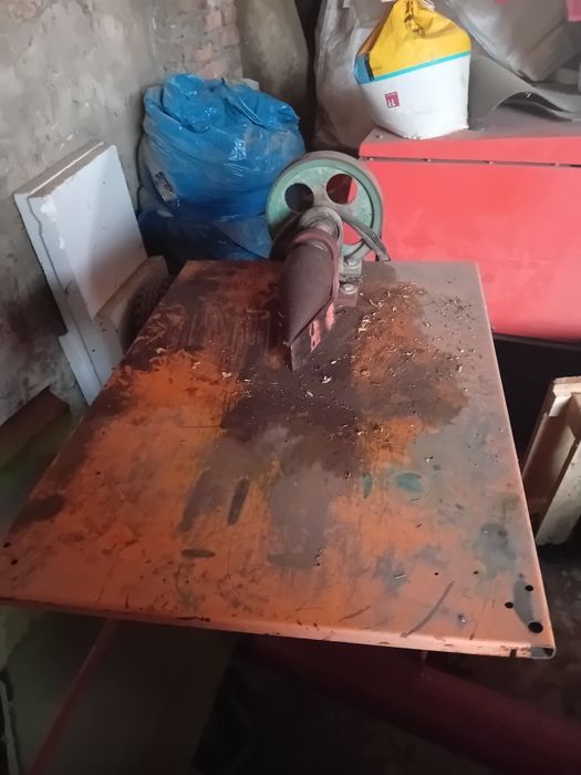 Łupiarka rębak świder do drzewa