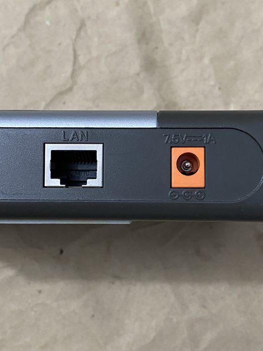 Роутер D-Link DWL-G700AP