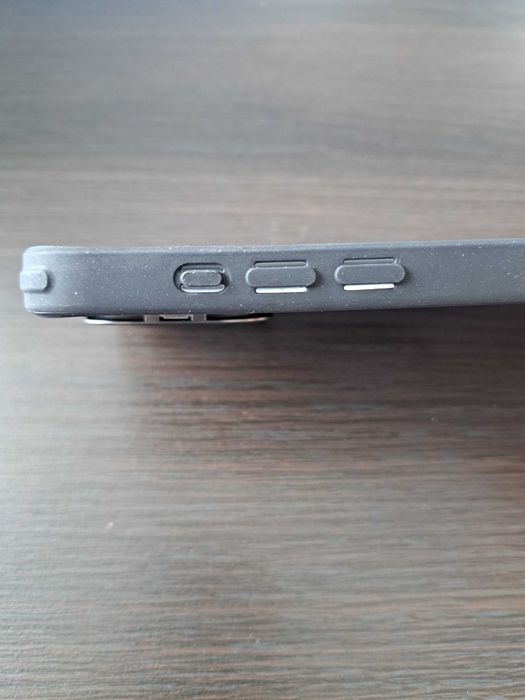 Etui ESR HaloLock MagSafe do iPhone 15 Pro Przezroczysty