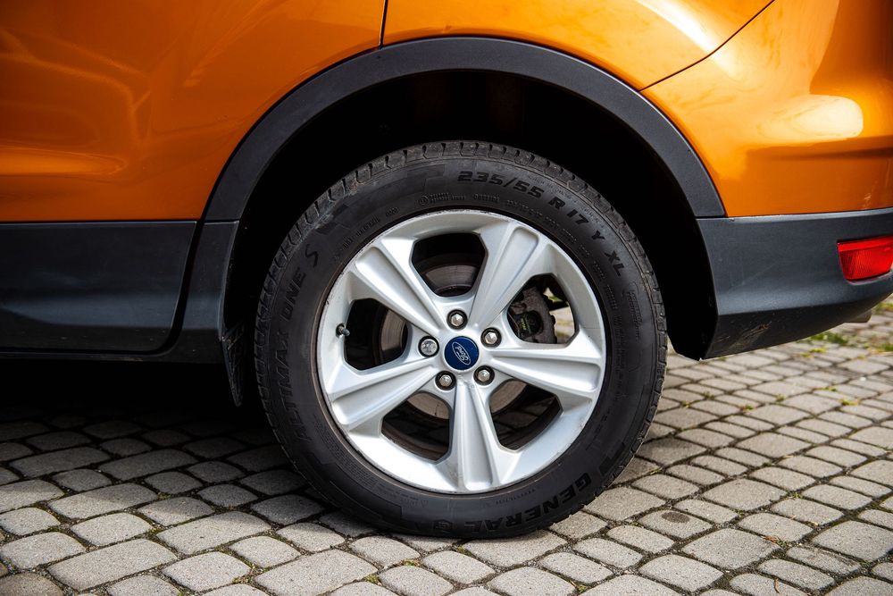 Ford Kuga 2015, дизель 2 л.