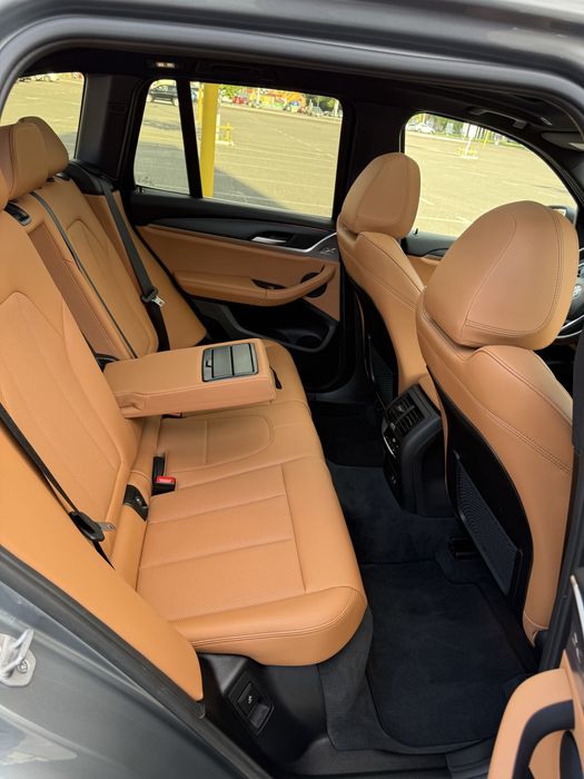 Продам BMW X3 2023