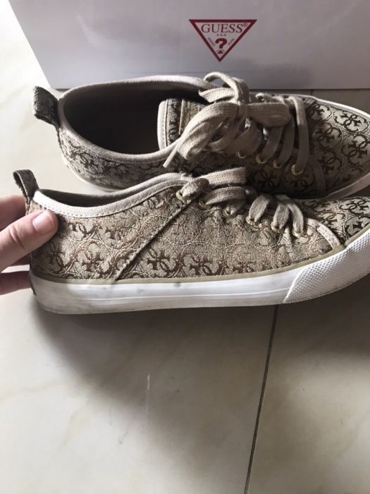 Trampki Guess rozmiar 36
