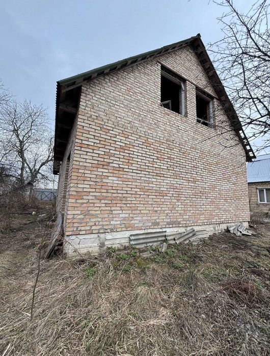 Продаж будинку під ремонт з великою ділянкою. Ціна  38 000 у.о.