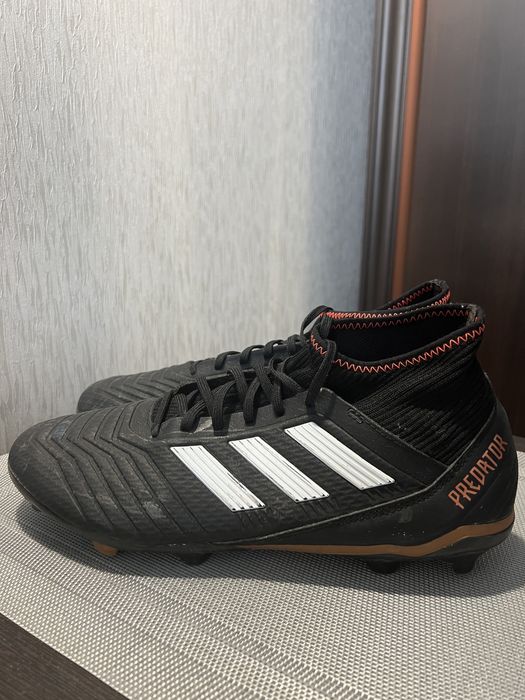 Футбольні бутси adidas predator 18.3 ag