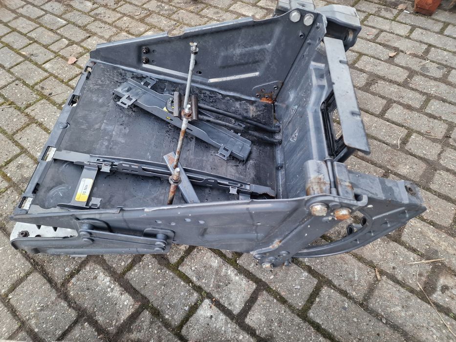 skrzynka na akumulatory podstawa akumulatora scania r s ntg ngs