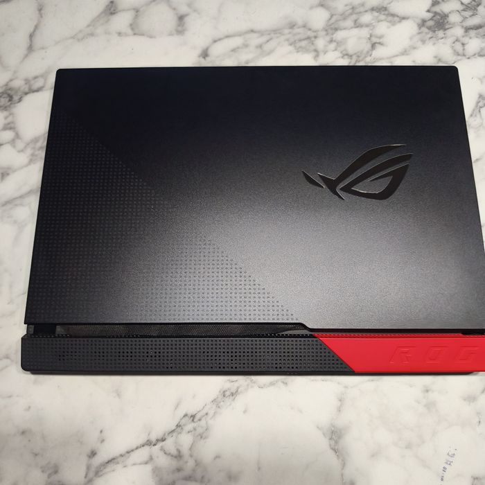 Asus Rog strix G15 G513QC предлагайте свою цену может договоримся