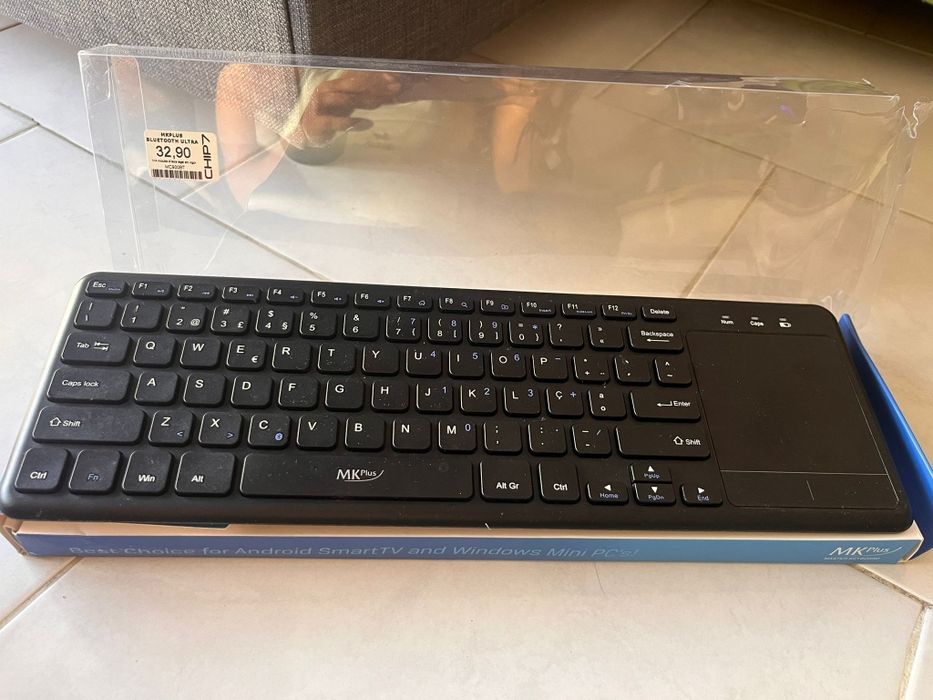 Teclado Bluetooth com rato437518301985525760