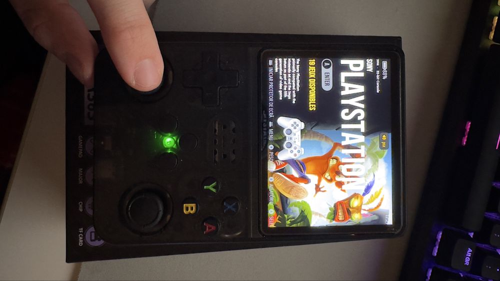 R36S “GameBoy style”