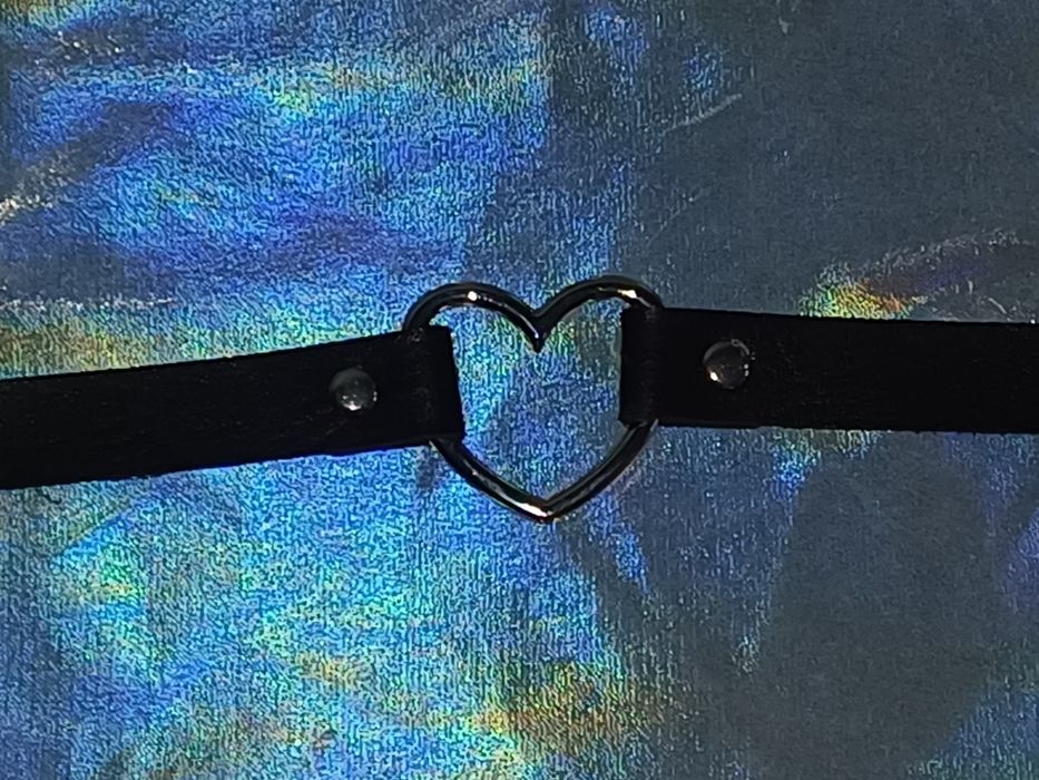 Чокер у вигляді серця