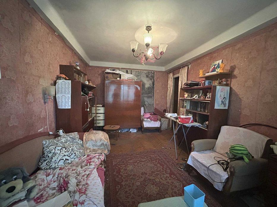Продам 2-ух комнатную квартиру на Нивках, ул. Щербаковского,61.