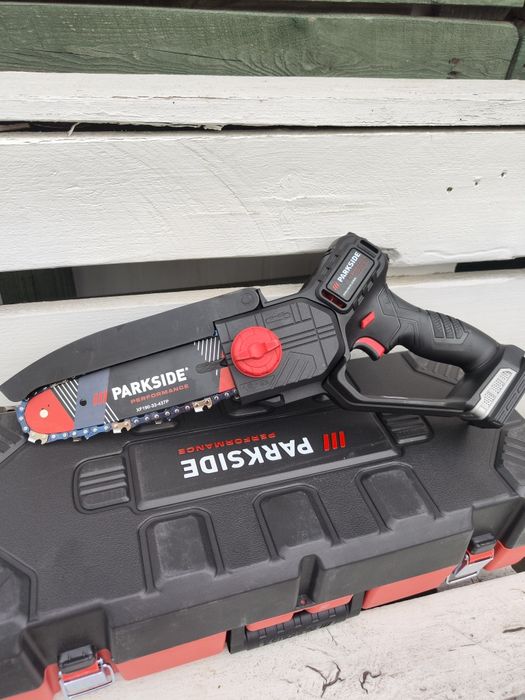 Акумуляторна ланцюгова пила PARKSIDE PERFORMANCE PPAGHS 20-Li A1