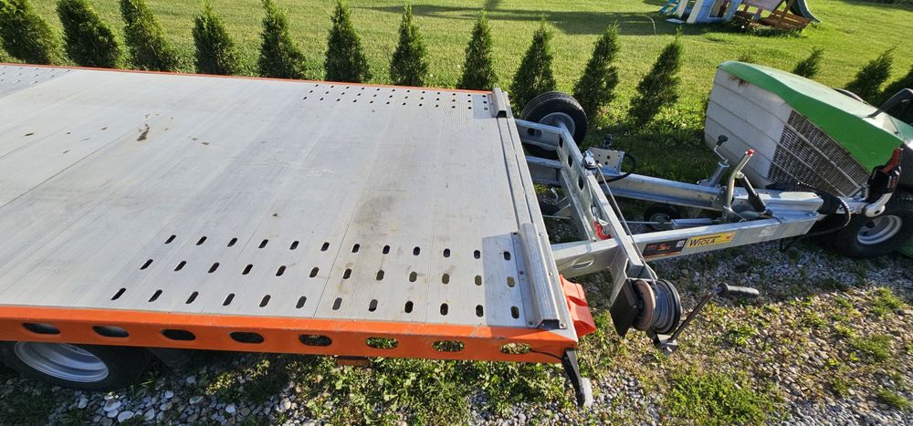 Przyczepa Wiola W23R L35G55P laweta uchylna do przewozu pojazdów