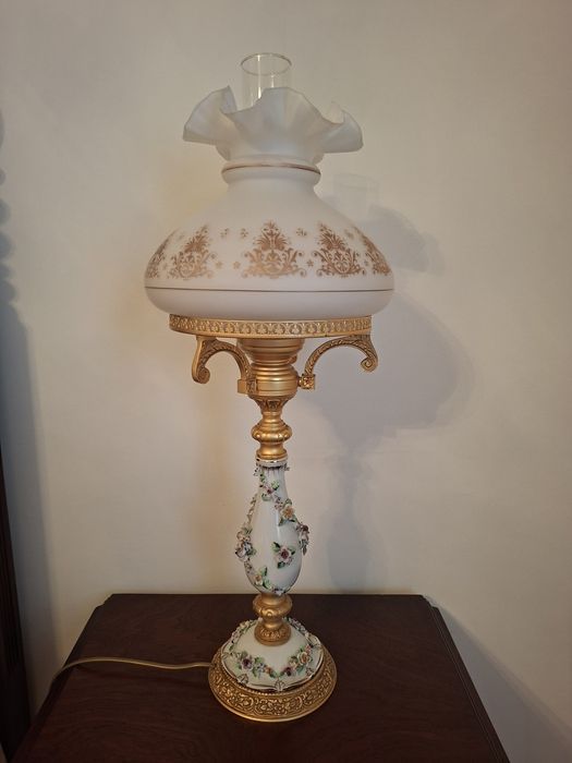 Conjunto de dois candeeiros em loiça