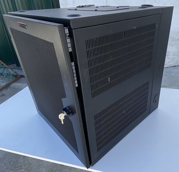 Rack APC NetShelter 12U – 600×900