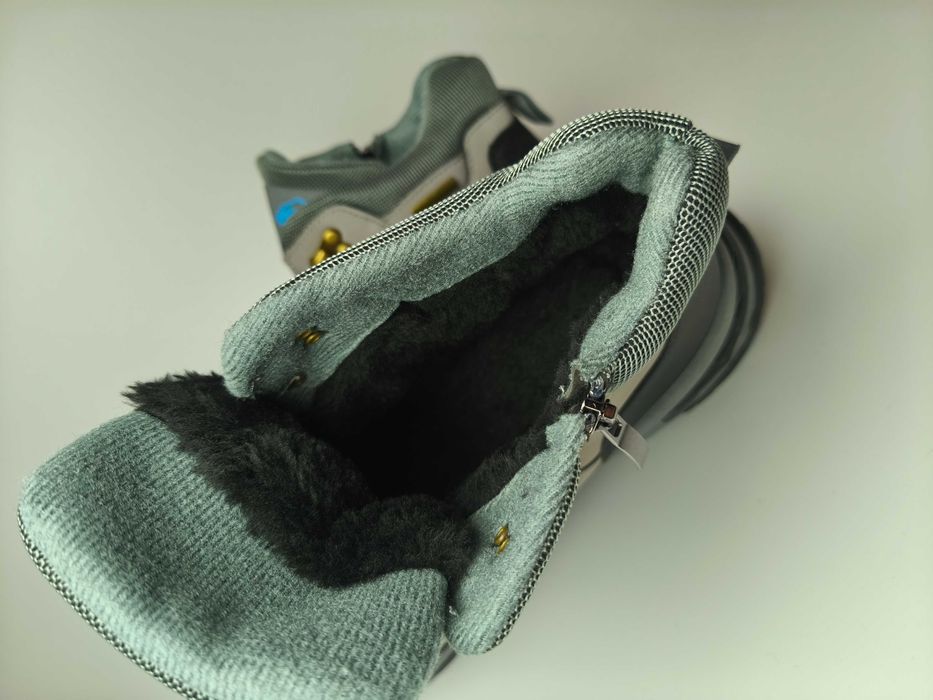 Wyprzedaż Buty męskie trapery na zimę nowe ocieplane 41 Szare