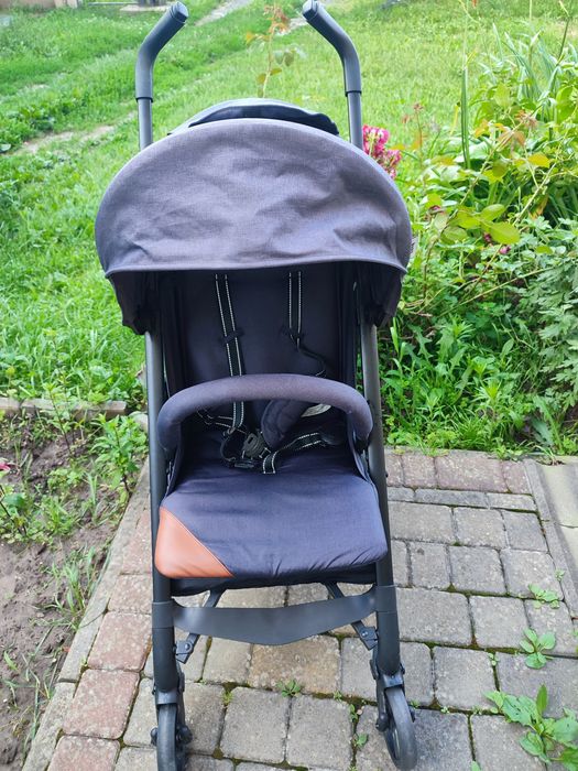 Дитячий візок прогулянковий