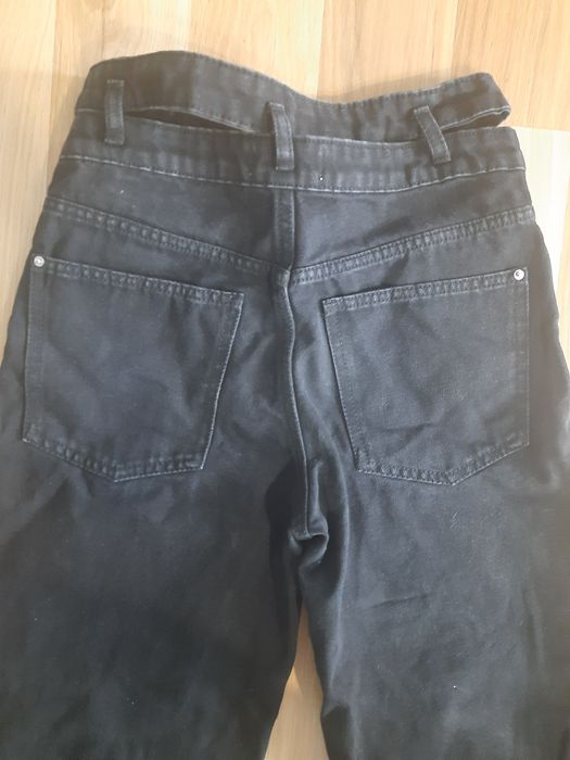 Nowe spodnie jeansowe dziewczęce.Rozm34.