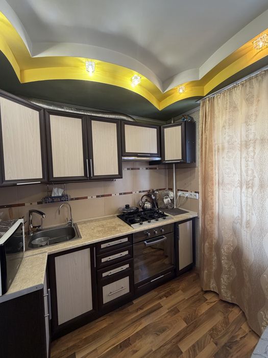 3 кімнатна,Шевченківський ,Корищенко (Кузнецова),36