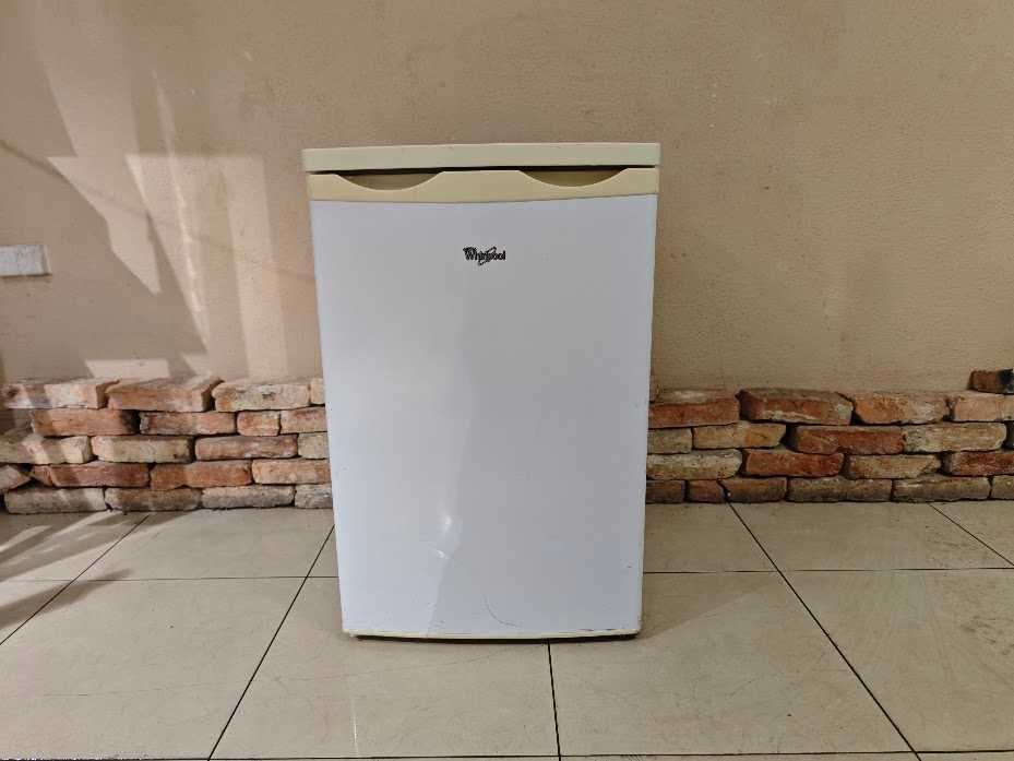 Lodówka Whirlpool RE127W 121L A+ cicha oszczędna pod blat 85cm