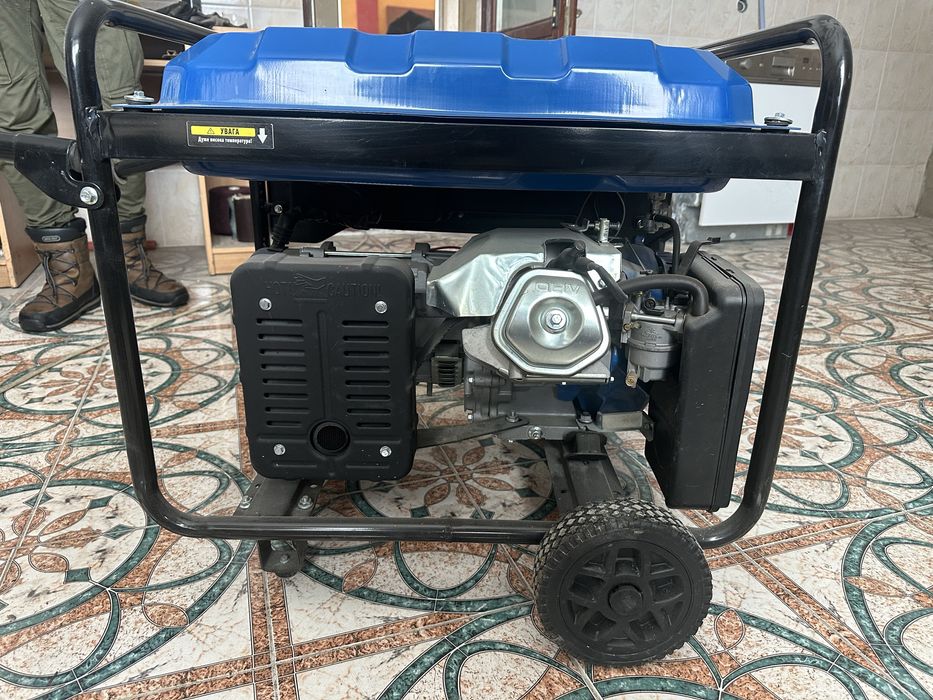 Бензиновий генератор EnerSol EPG-5500SE