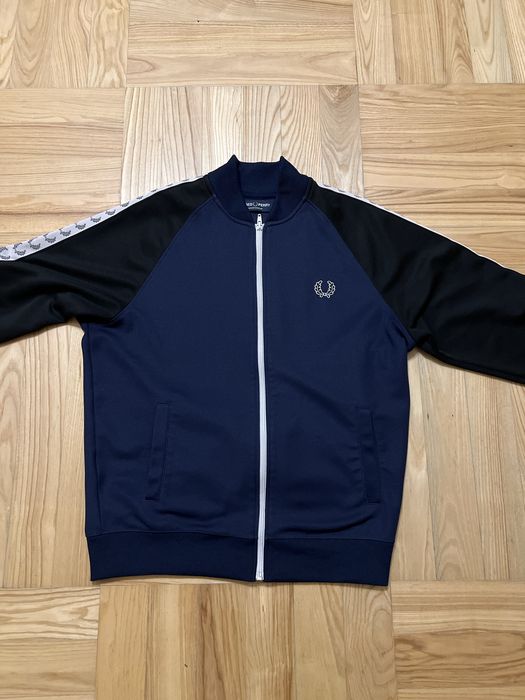 Олімпійка Fred Perry