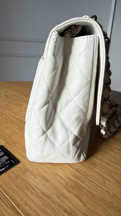 Torebka Chanel Jumbo Classic Single Flap biala