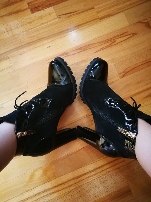 Нові ботінки, ботильйони шкіра 40р.