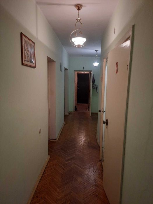 Продам 3 кім.квартиру в цегляному будинку, Лівобережна,Челябінська 9-Б