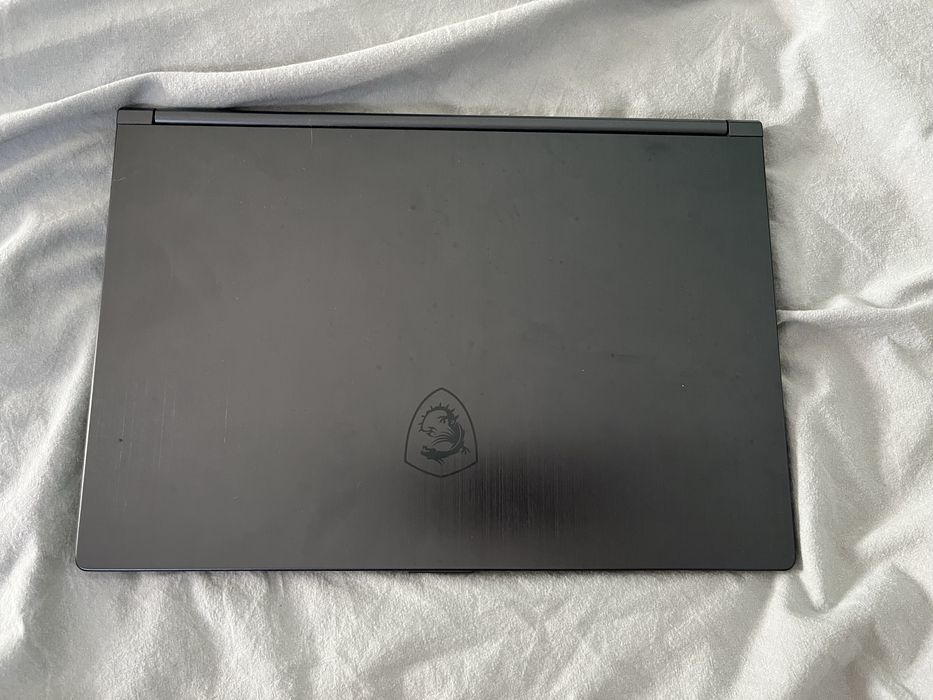 MSI Laptop Modern 14