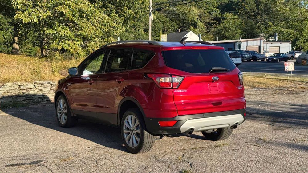Ford Escape Titanium      2018