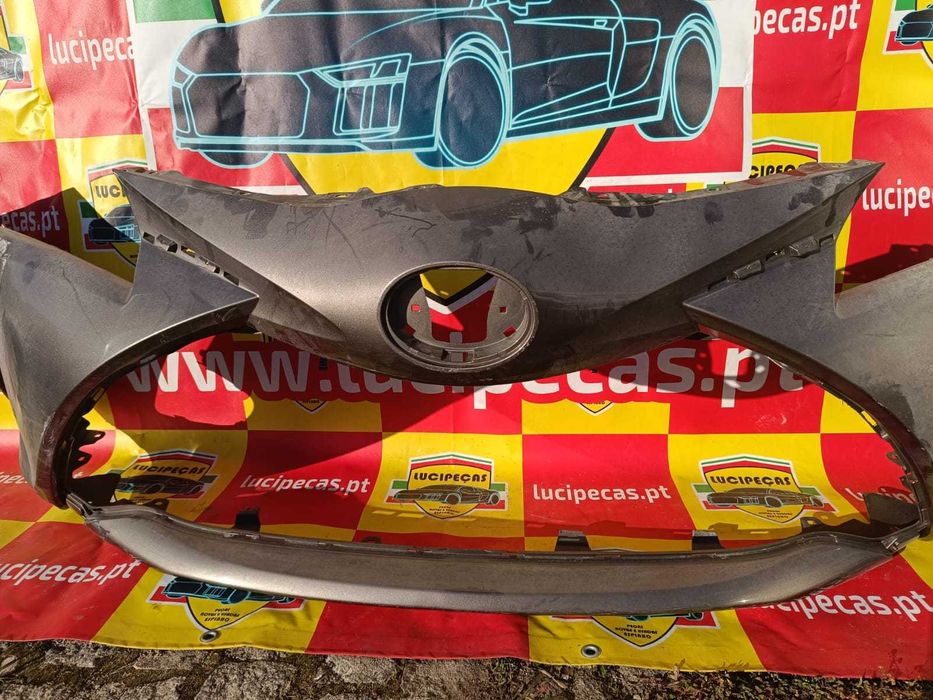Para Choque Frente Toyota Yaris III