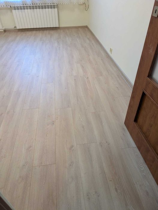 GRATIS montaż / układanie paneli podłogowych