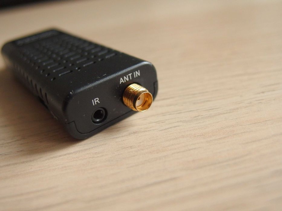 Dekoder DVBT ARIVA T30 Mini pod złącze HDMI