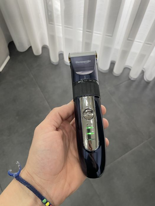 Maquina de cortar cabelo profissional
