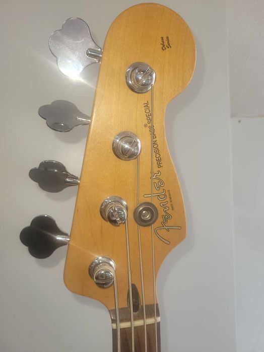 gitara basowa Fender Precision Bass Special