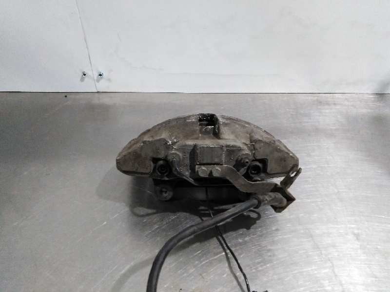 PINÇA TRAVÃO FRONTAL ESQUERDA AUDI A8 2005 -