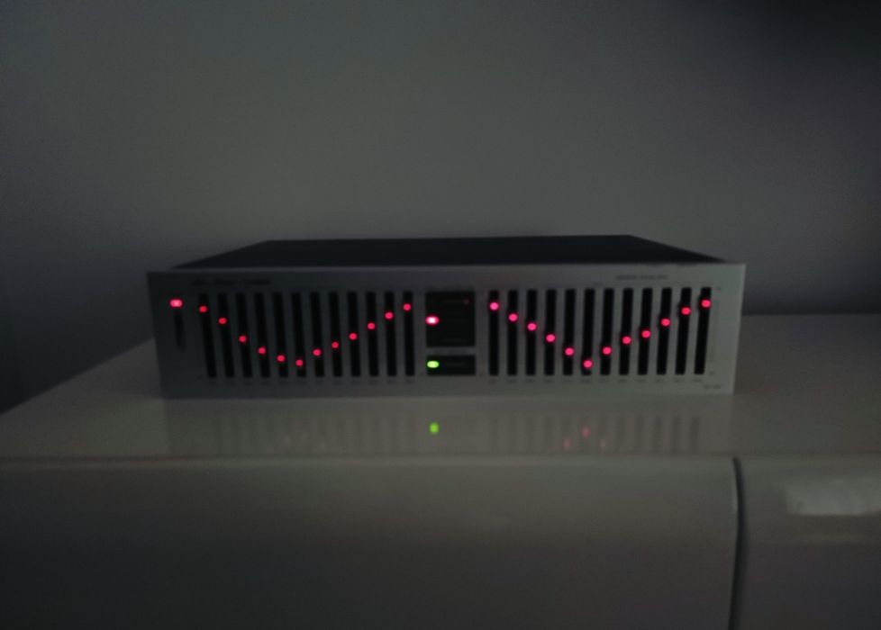 Korektor graficzny Fisher EQ-550