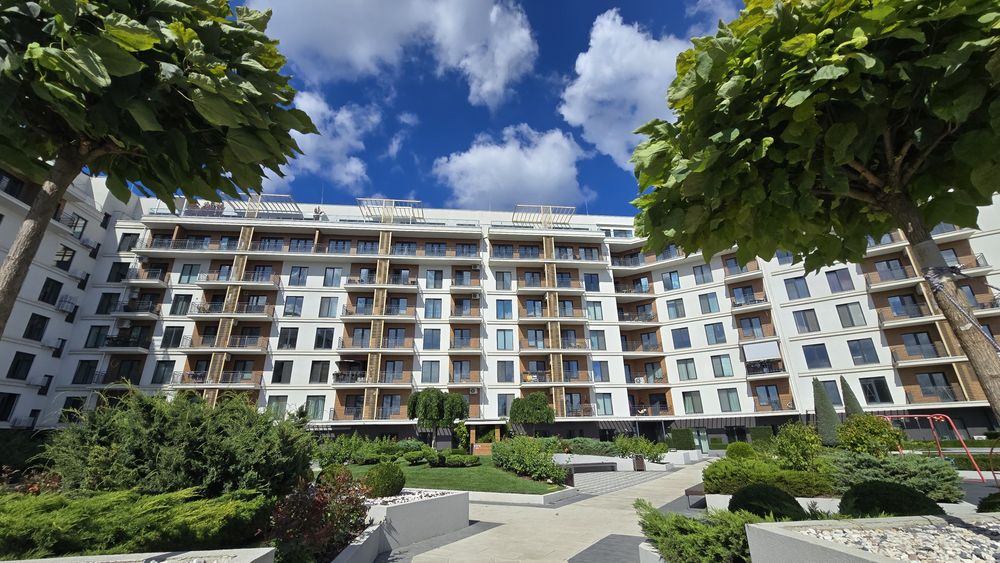 ЖК "Маринист"/16 Фонтана, Продам 1 комнатную квартиру 53 кв с балконом