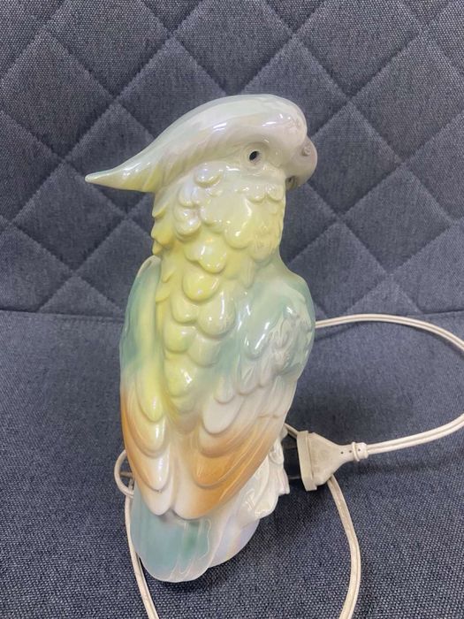Светильник старинный фарфор . Попугай