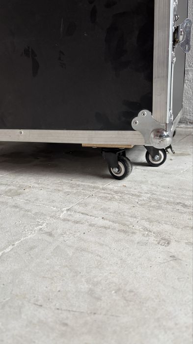 Flight Case Profissional grande com rodas