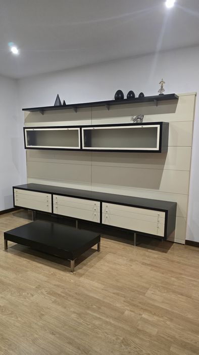 Móvel de sala ( 3m de cumprimento)