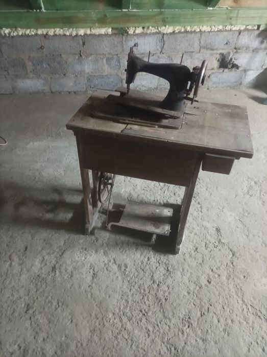 Stara maszyna do szycia Krosno • OLX.pl