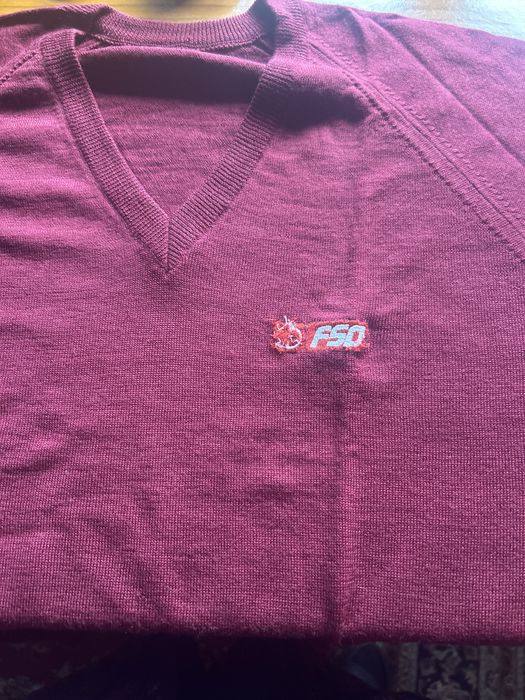 Sweter wełniany w serek FSO