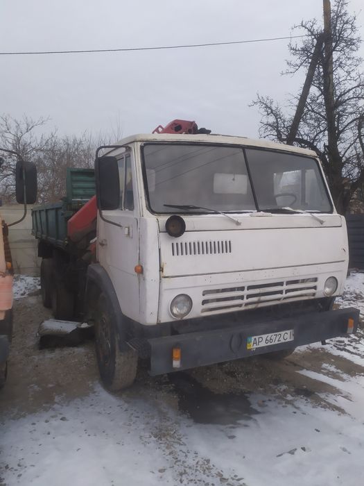 Камаз, маніпулятор, самосвал.