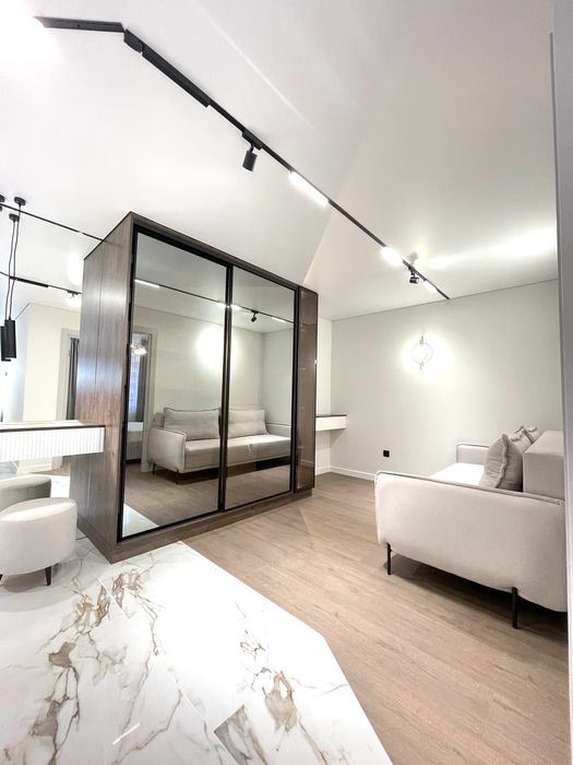 1кім.Площа Ринок