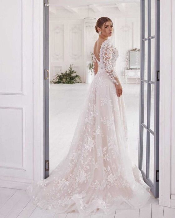 Весільна сукня з салону Alissia Wedding